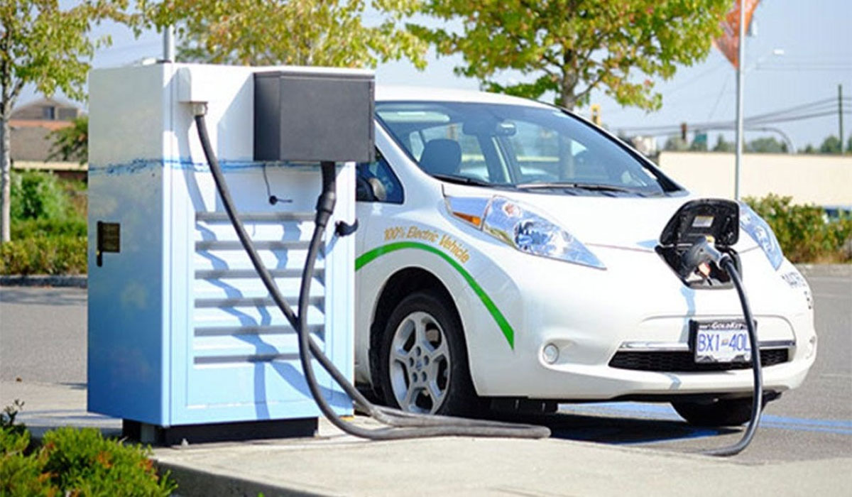Positive Impact of Electric Vehicles on Urban Pollution