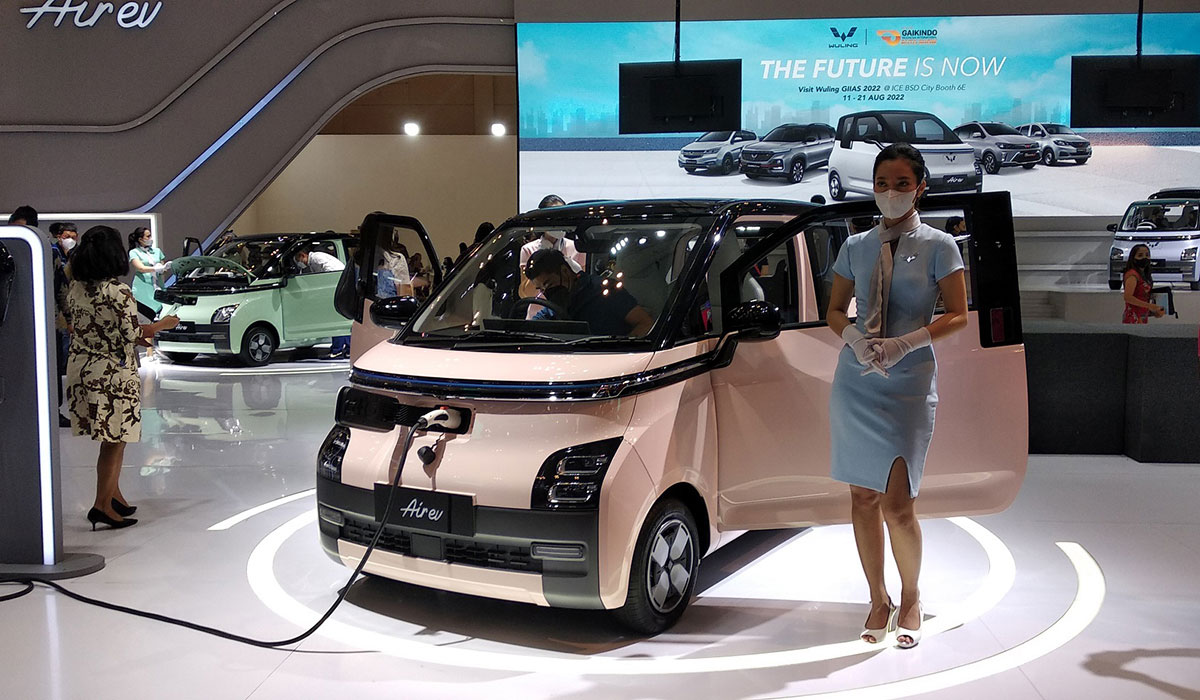 Battery Technology and Charging Infrastructure